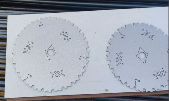 圣凯德汽车行业自动化钣类边缘圆化去毛刺机